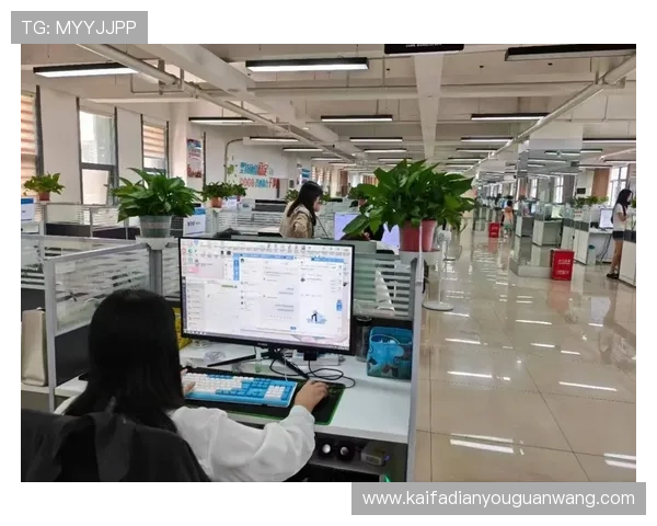 凯发真人在线客服全天候在线，及时响应玩家的各种需求，提升整体用户满意度